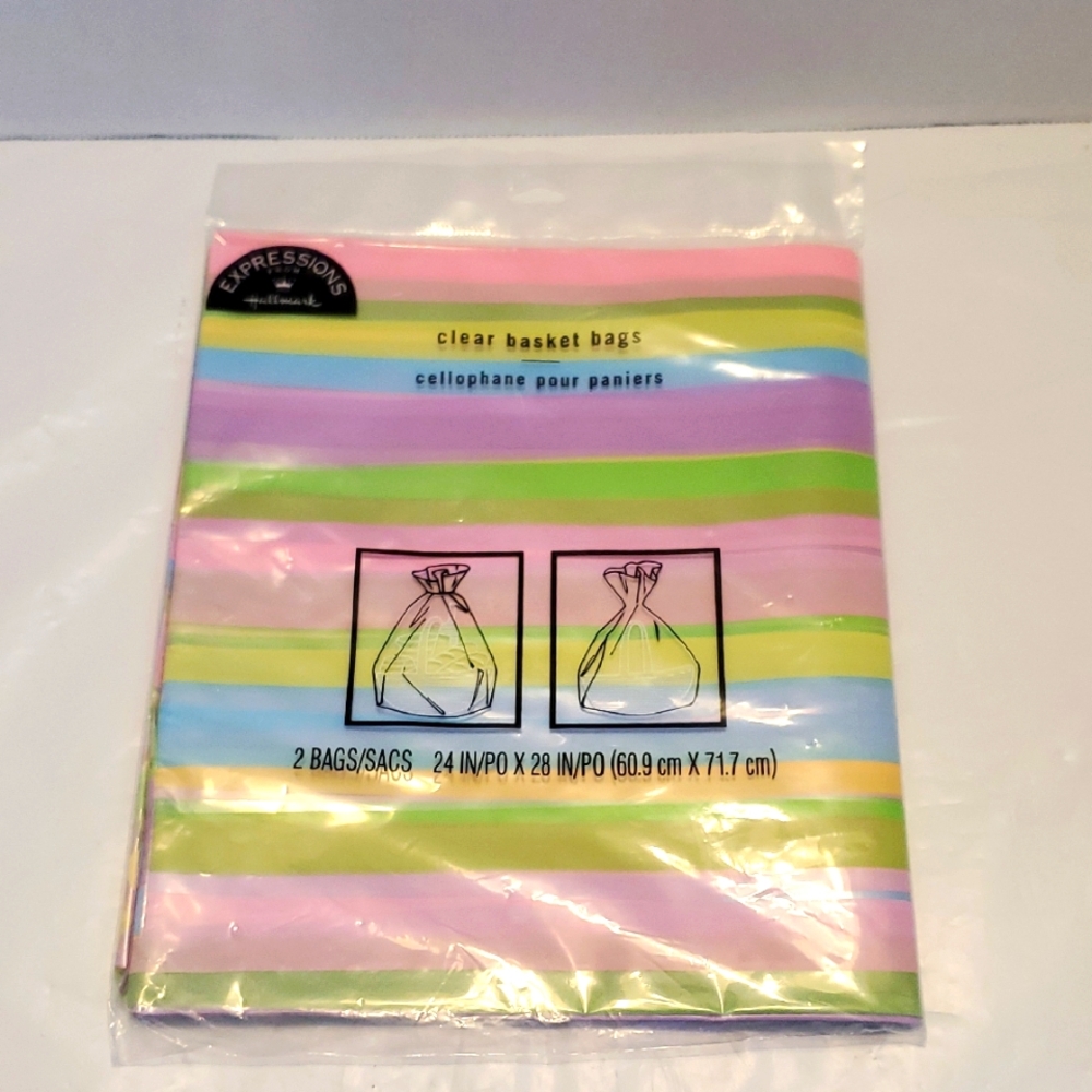🆓️#15 Expressions Multi-Color Clear Basket Bags
